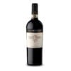 Madrigale Primitivo di Manduria Dolce Naturale, fles wijn op een tafel met dessert.