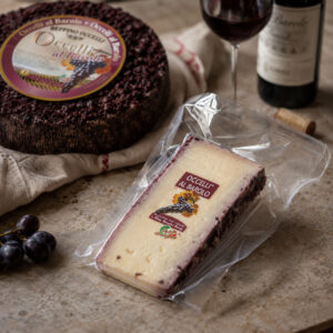 Italiaanse koemelkkaas met Barolo 140g van Beppino Occelli